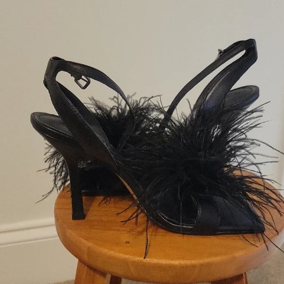 Gianni Bini Black Feathered Heels - Picture 3 of 5